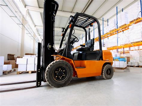 forklift skid steer|difference between forklift and skid steer.